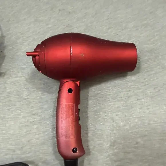 BaByliss PRO TT Travel Dryer – Compact, Foldable 1500W, Tourmaline Ionic Power - Picture 6 of 11